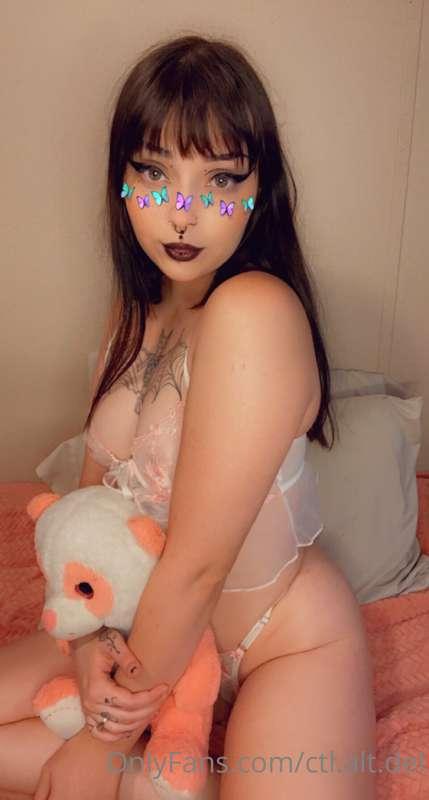 DDLG teasers! Your perfect little girl needs something. Can ..