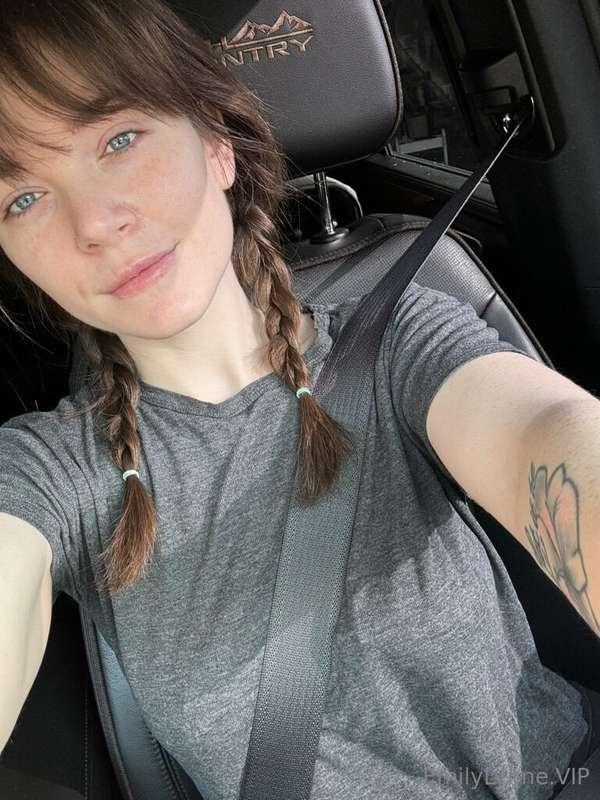 going to get a coffee because i deserve itttttt 💗 <- what i ..