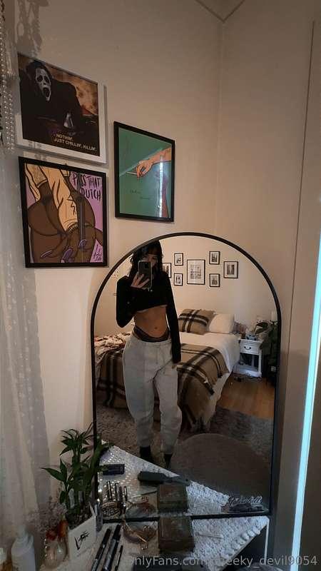 cheeky_devil9054 image #0