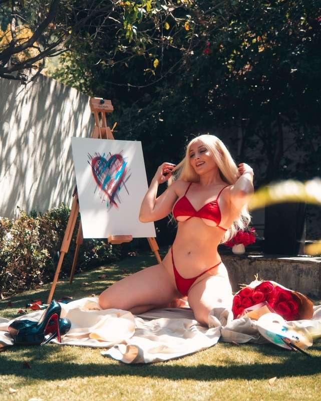 Looks like I’m the real masterpiece in this shot 😉