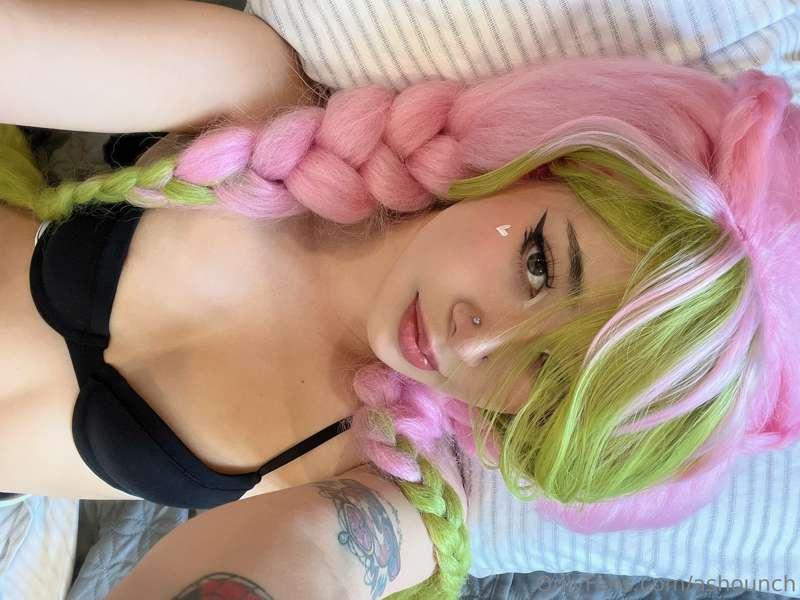 Me quieres en ti cama? Que harías conmigo? 💖