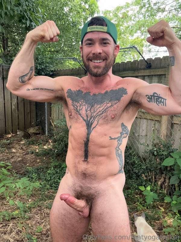 Sweaty outdoor edge session. Just enjoying my musty balls an..