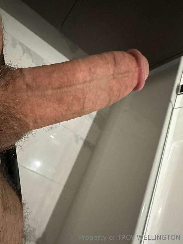 Hit me up if you are feeling this thick cock 