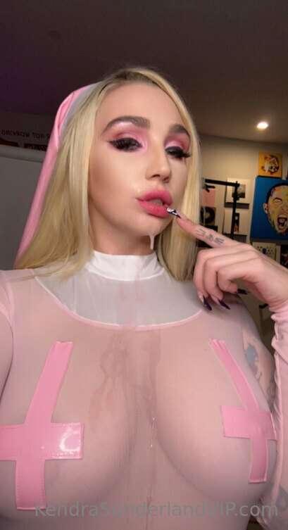 Onlyfans has been acting up lately sooo if you're reading th..