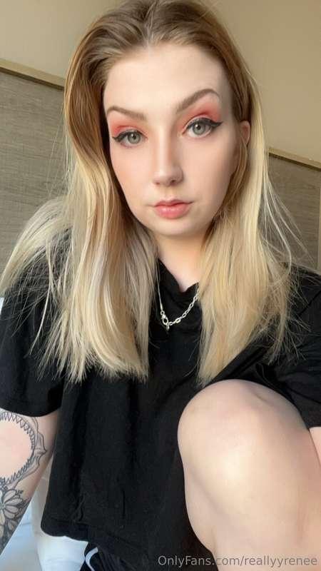 reallyyrenee image #2