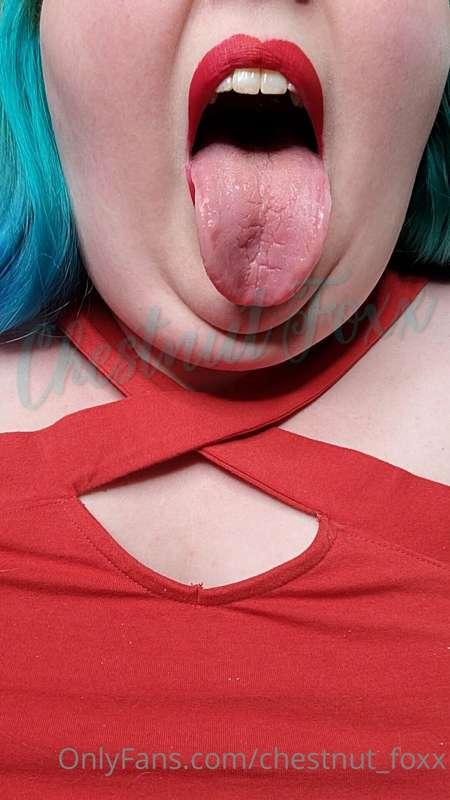 I know how much you enjoy it when I show off my lips, teeth,..