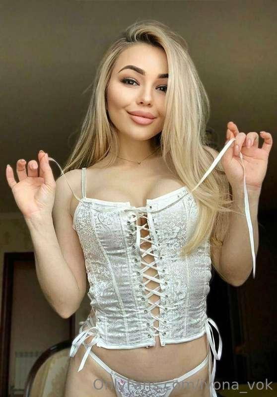 ## It's time to play, come to me @sexyinnnna 🔥
Join this hot..