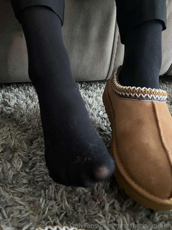 mrs_footjobqueen image #14