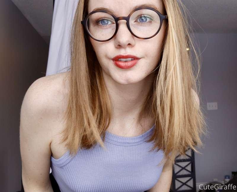 Have a great day today ♥️🤓