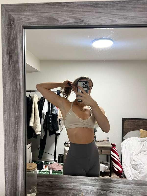 Strong girls don't cry 💪