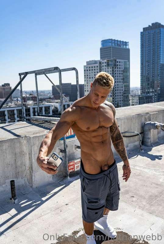 I Found a BTS from that photo is posted last week, which ang..