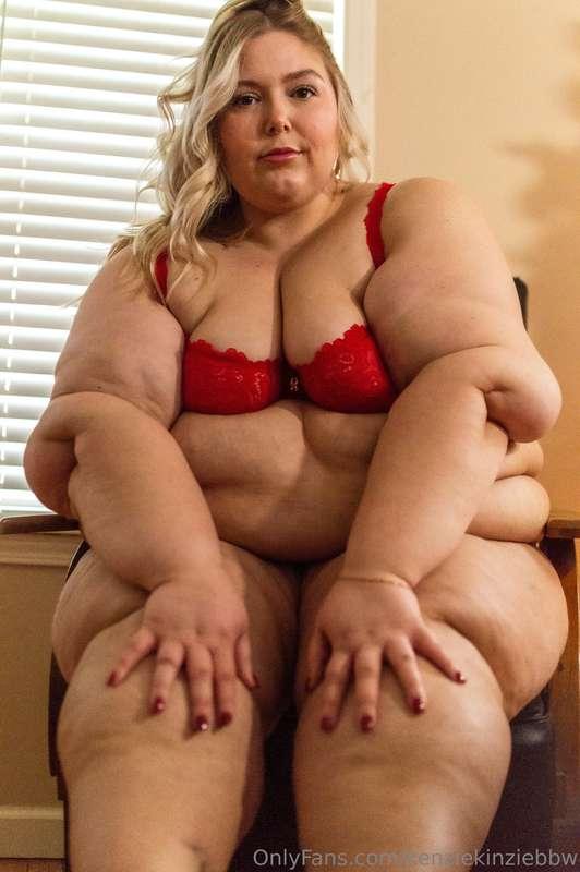 kenziekinziebbw image #3