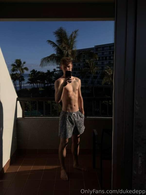 hmmm should I give the resort a show? 😉