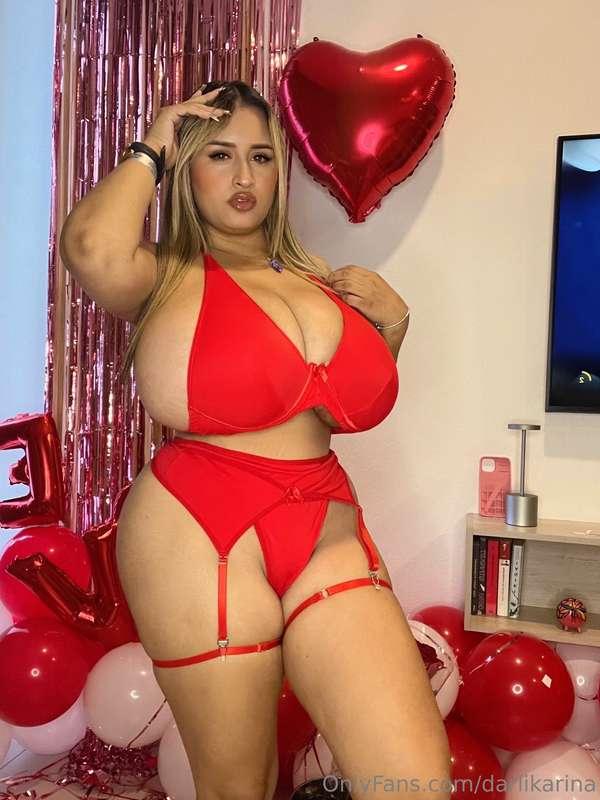 You treat me like a princess… I’ll fuck you like your slut 😈..