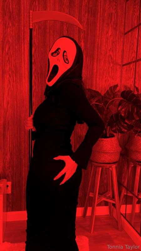 Happy belated Halloween! 🎃 