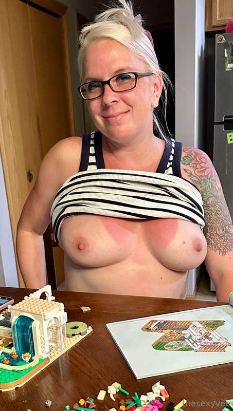 **Saturdays are great for relaxing and building LEGO sets wi..