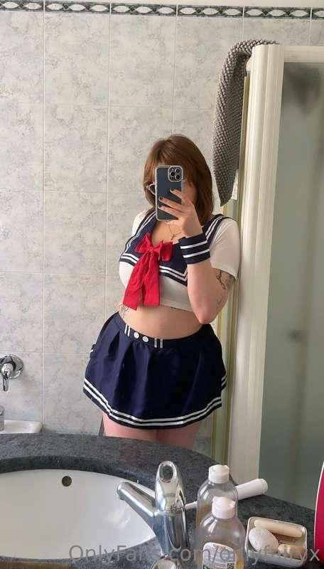 😸