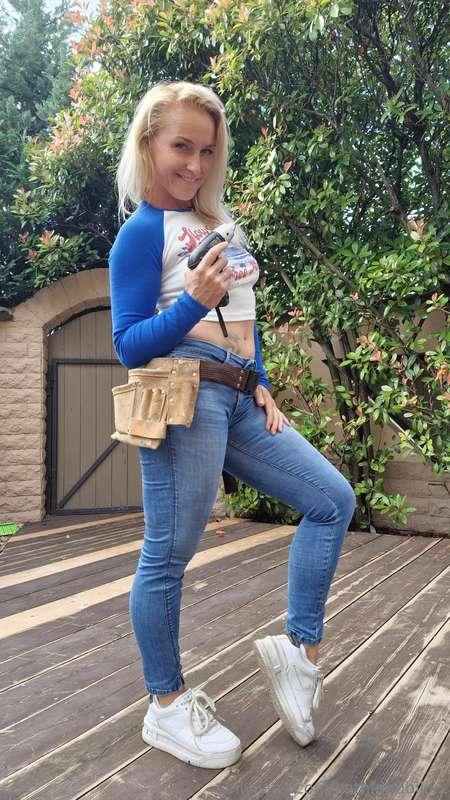 Hello BOYZZZZ 😍...I hope you're enjoying your Tuesday..as fo..