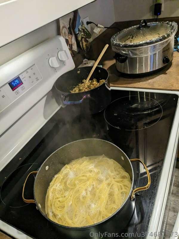 Getting steamy in the kitchen 😉