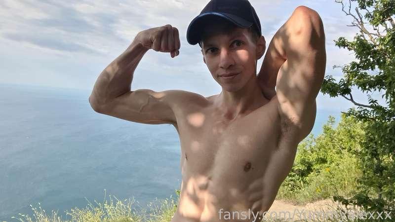 yummyalexxx image #0