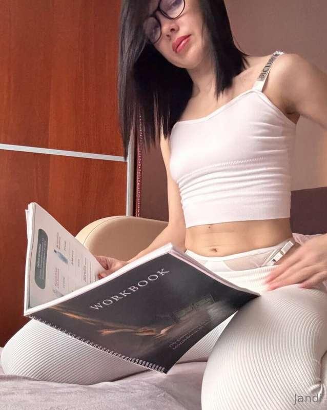 This @lanarayy is ready for your dick⚡️ I heard you like dir..