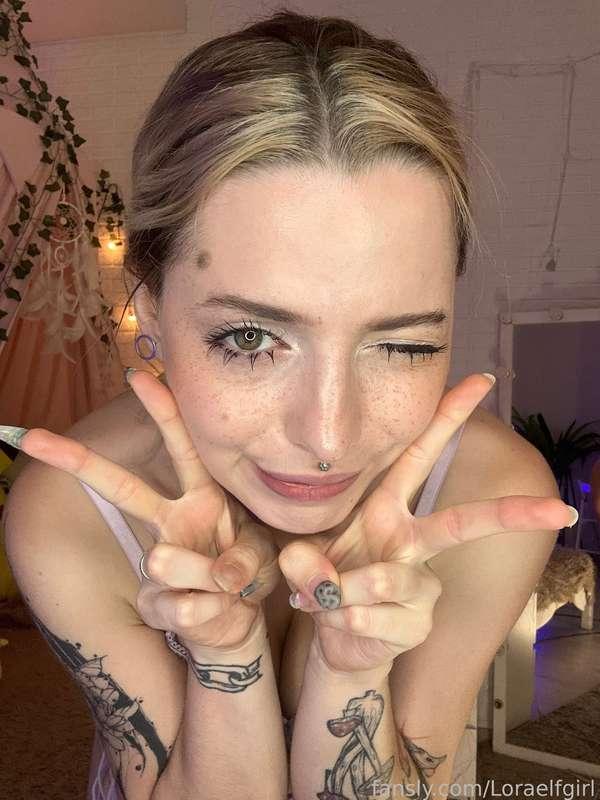 loraelfgirl image #0