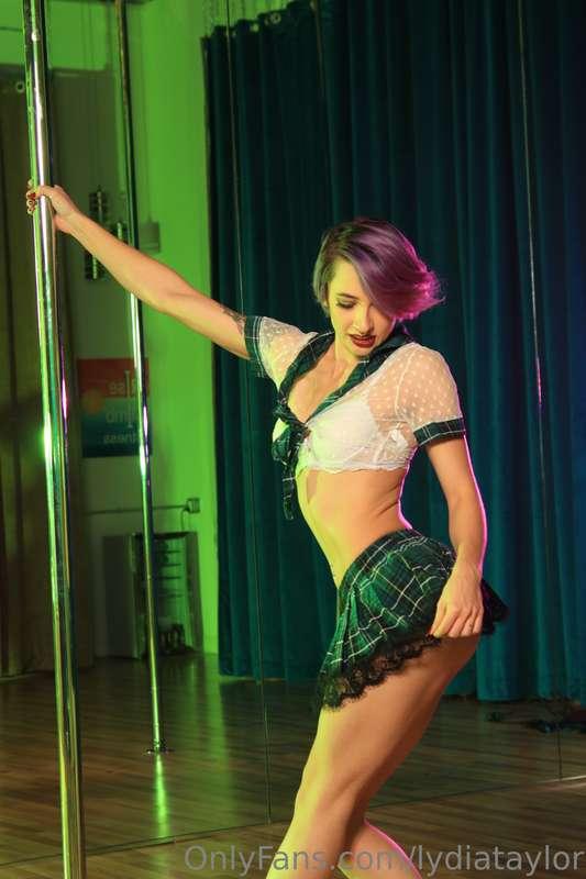 Seriously can't wait till the next pole competition 😝