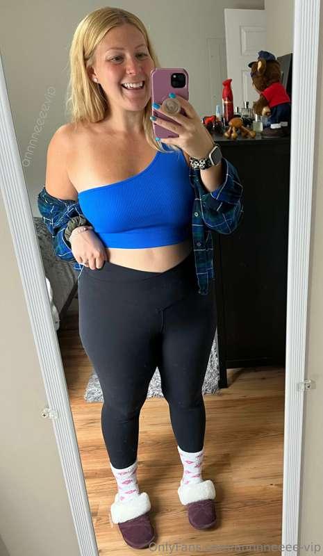 Not much on my agenda today except for looking cute for you ..