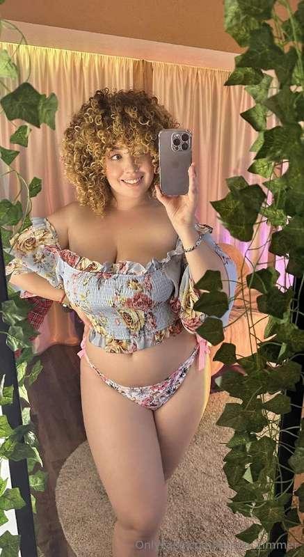 Florals aren’t just a print — they’re a whole vibe 🌼 More bl..