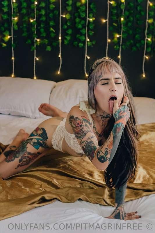 📷