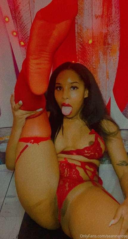 Photo DUMP😝🎁 HAPPY LOVE DAY BABY ❣️🎊🥀🎁
Which picture would y..