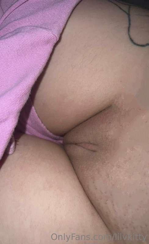 ***look how cute my little pussy is***
Wanna💦 on it?