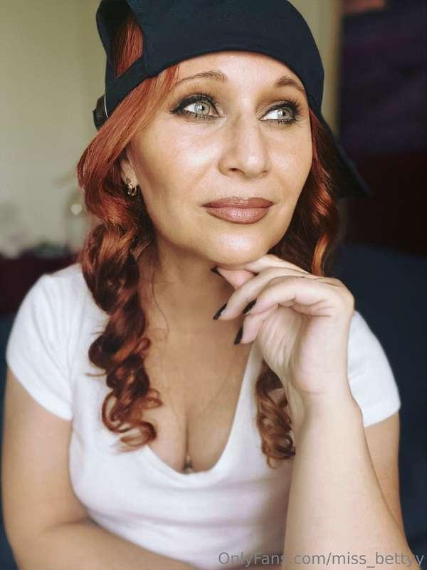 Just thinking here if you can handle me .. can you? 😏