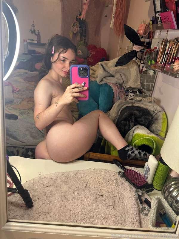 therealaly image #8