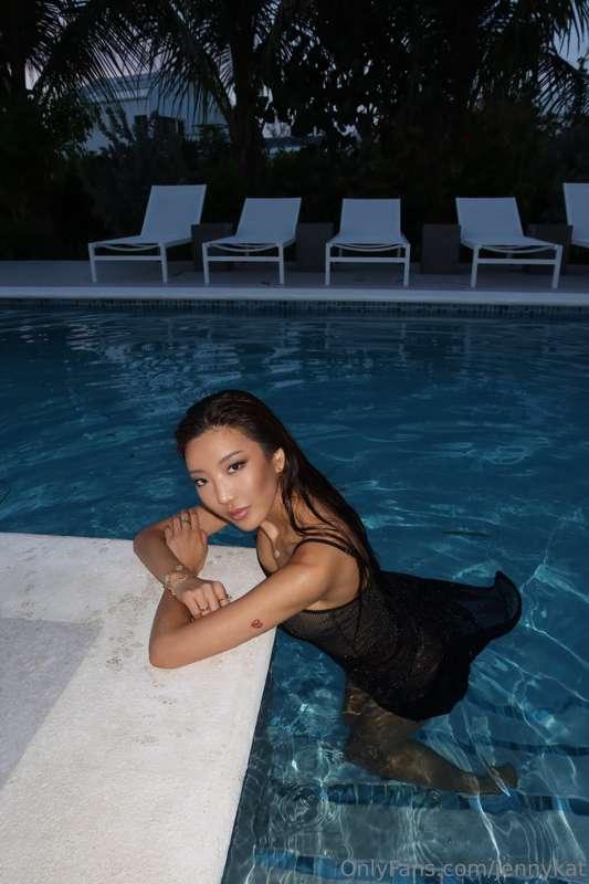 Dripping wet and full of bad ideas… care to dive in? 💦.. Let..