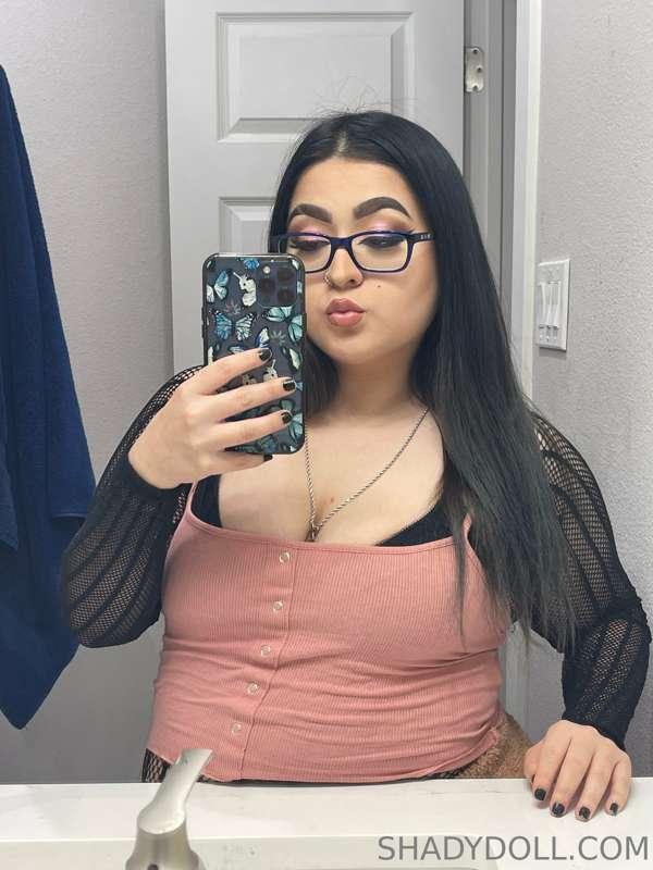 I love to be a sexy slut for you 😈