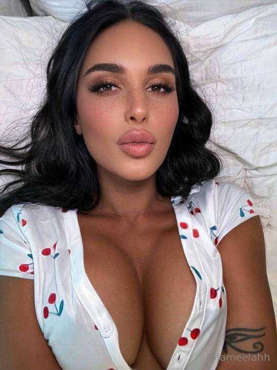 Soft lips, hard to forget. 💋