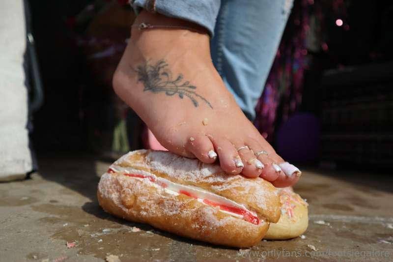 footsiegalore image #7