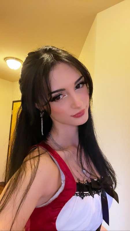 casual pics of red riding hood