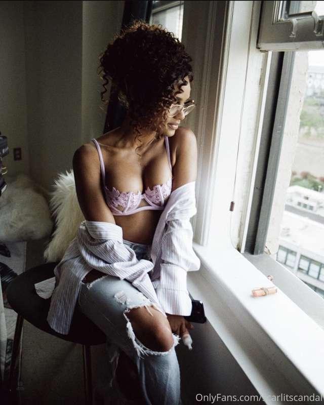 What if I was the girl next door from you?😉💜