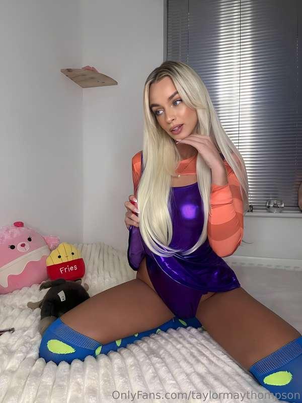 Could u keep ur hands off me? 🙈