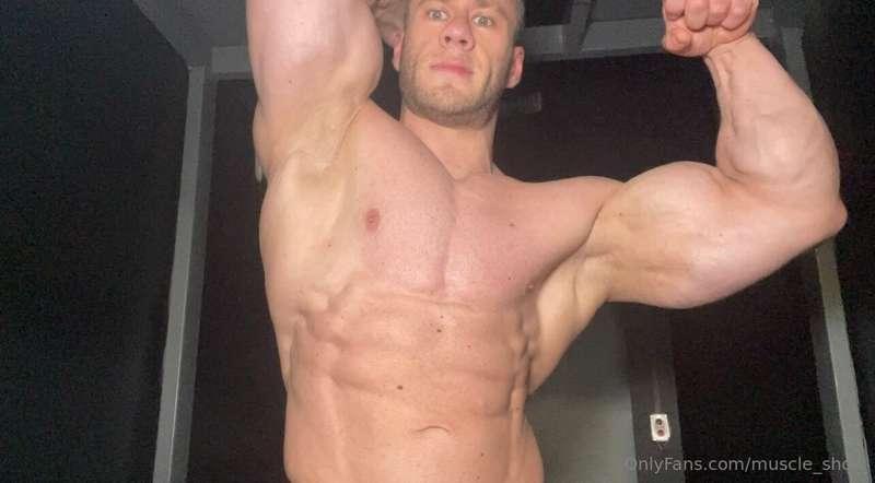 The competition is already this weekend🏆New! Muscle worship ..