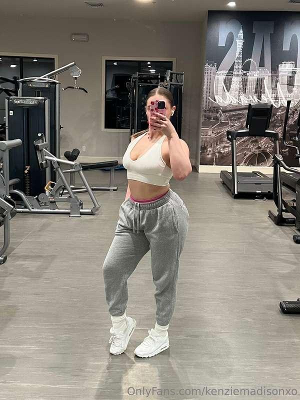 I need a man who can keep up with me 💪🏼 