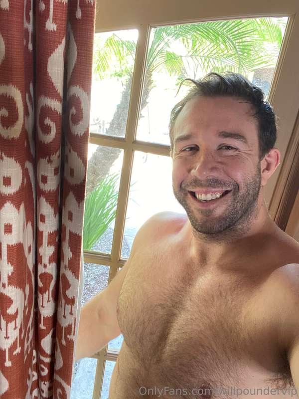 Come chat with me, send me a DM! 😏