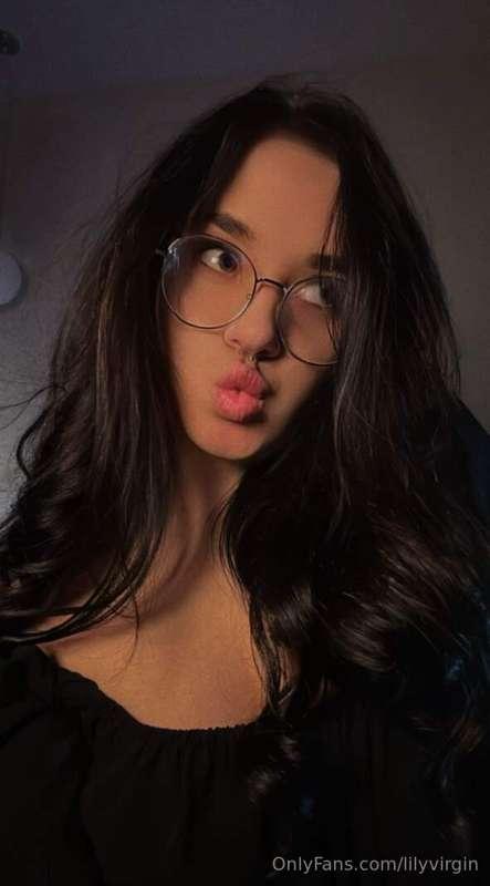 🔥 🔥 🔥
Daddy, I'm so horny and I don't know what to do🫦
Can y..