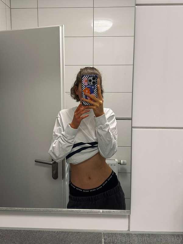 Bin die nächsten 30 Minuten im Chat!!🤍 Vergesst nicht: VIP’s..