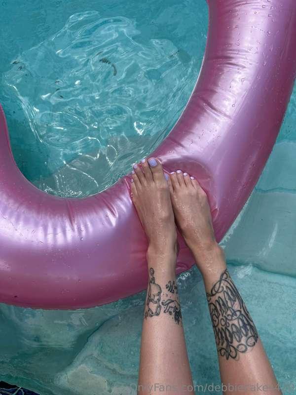 debbiecakes420 image #0