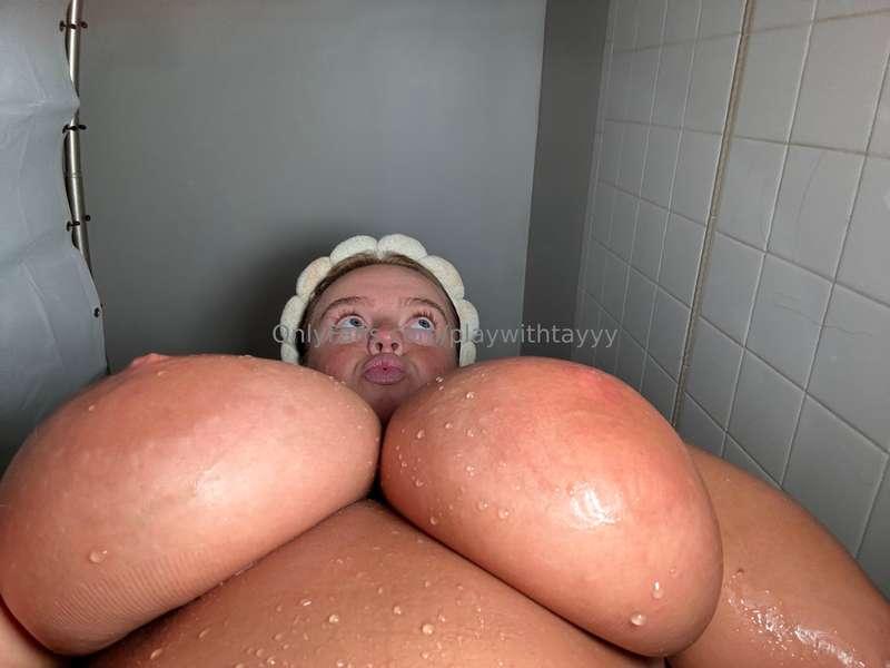 In the shower right now time to wash these big titties 😏🚿