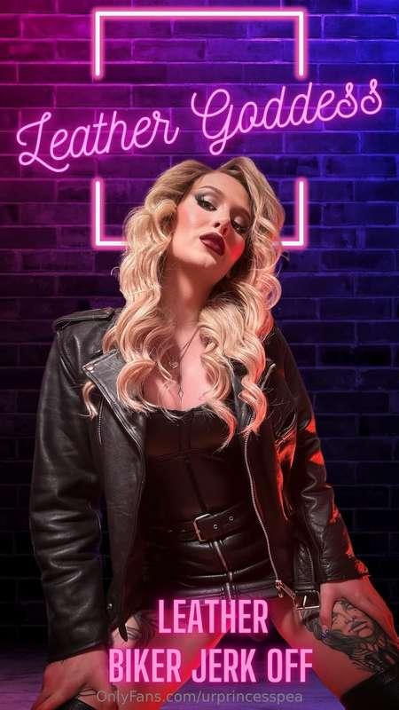 😈💋 LEATHER GODDESS 😈💋Do you like leather, darling!? I LOVE w..