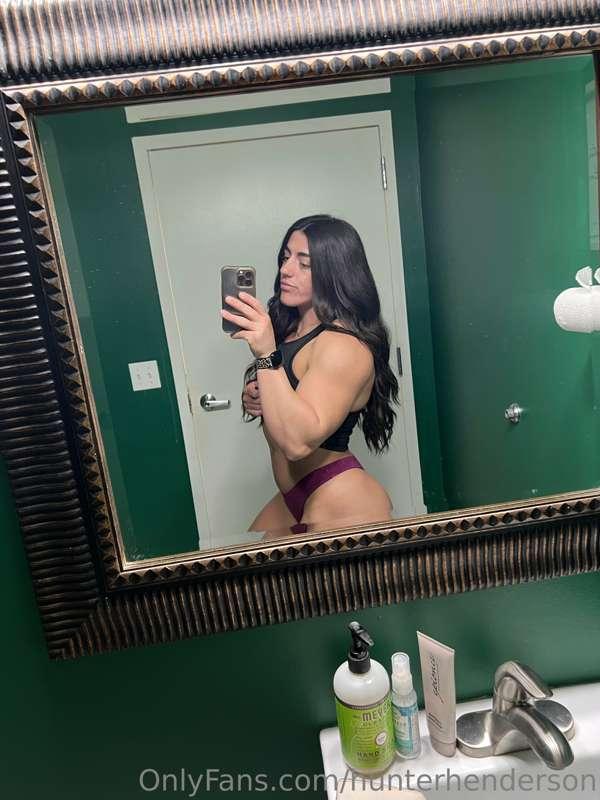 hunterhenderson image #0